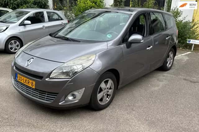Renault Grand Scénic (2010) thumbnail 1