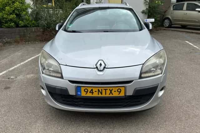 Renault Mégane (2010) thumbnail 2
