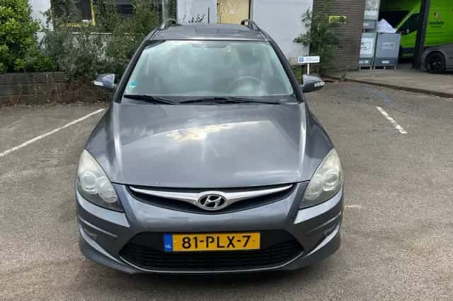 Hyundai i30 (2011) thumbnail 2
