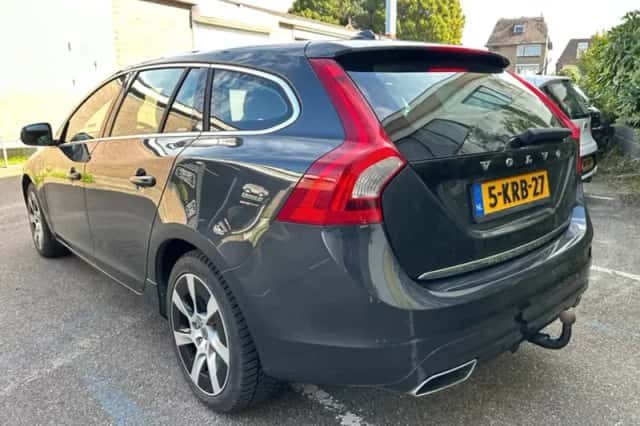 Volvo V60 (2013) thumbnail 6