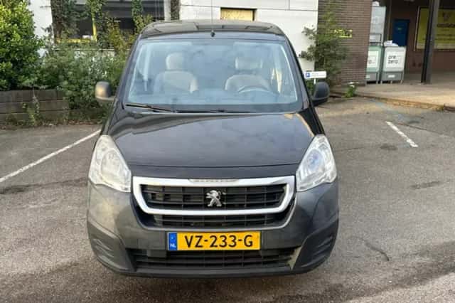 Peugeot Partner (2016) thumbnail 2