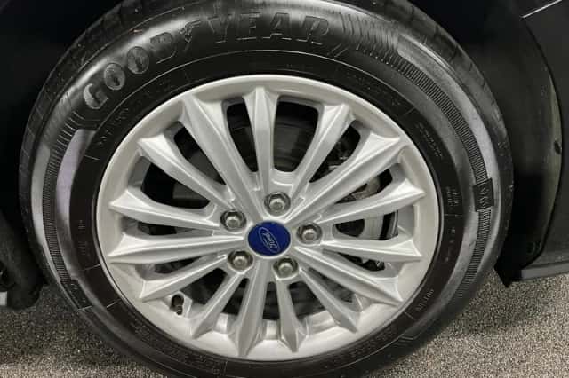 Ford Focus (2022) thumbnail 6
