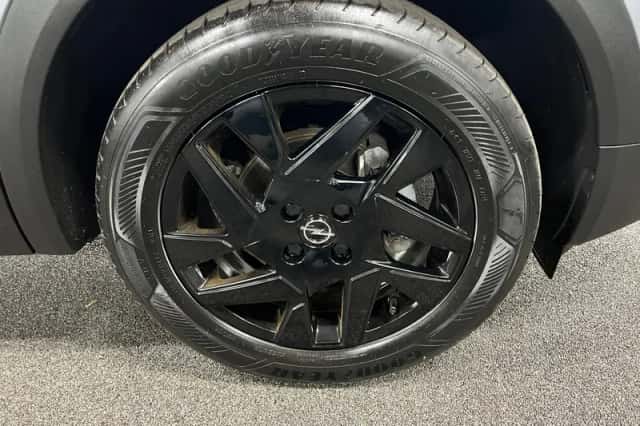 Opel Mokka (2024) thumbnail 3