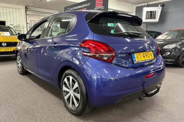Peugeot 208 (2018) thumbnail 2