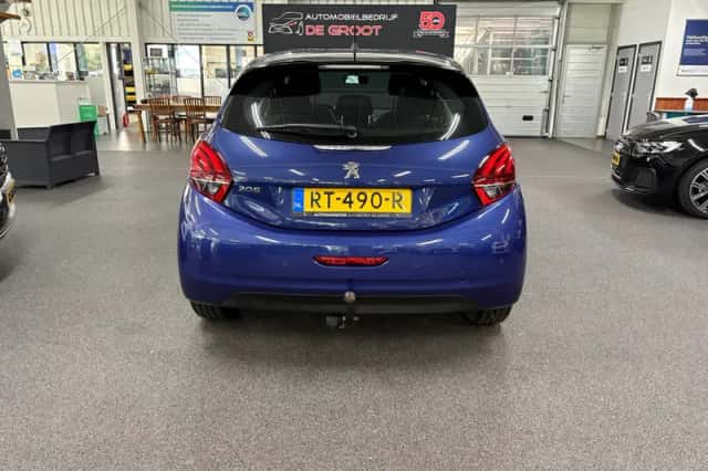 Peugeot 208 (2018) thumbnail 3