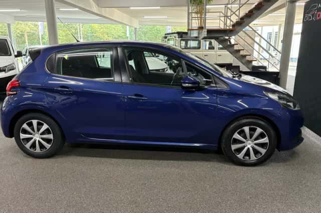 Peugeot 208 (2018) thumbnail 5