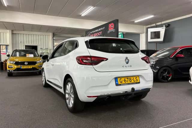 Renault Clio (2019) thumbnail 3