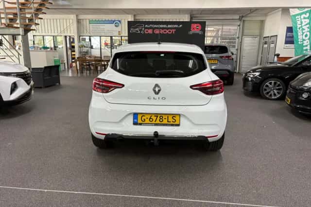 Renault Clio (2019) thumbnail 4