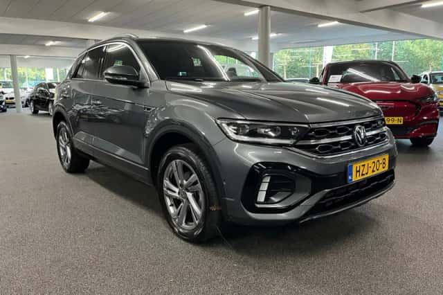 Volkswagen T-Roc (2025) thumbnail 3
