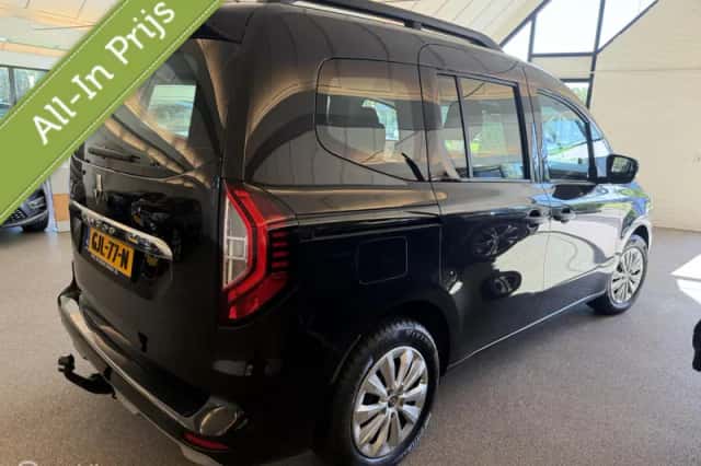 Renault Kangoo (2021) thumbnail 2