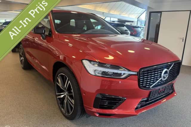 Volvo XC60 (2021) thumbnail 2