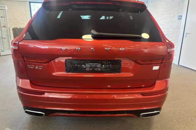 Volvo XC60 (2021) thumbnail 5