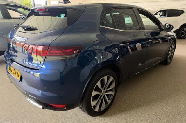 Renault Mégane (2022) thumbnail 5