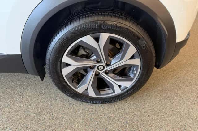 Renault Captur (2022) thumbnail 6