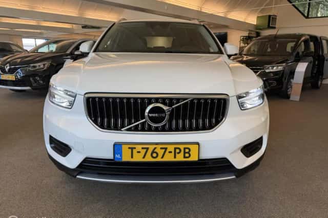 Volvo XC40 (2020) thumbnail 6