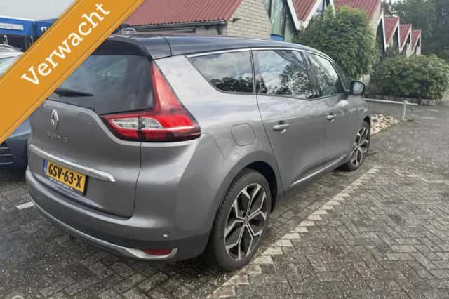 Renault Grand Scénic (2021) thumbnail 2