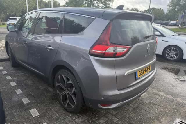 Renault Grand Scénic (2021) thumbnail 4