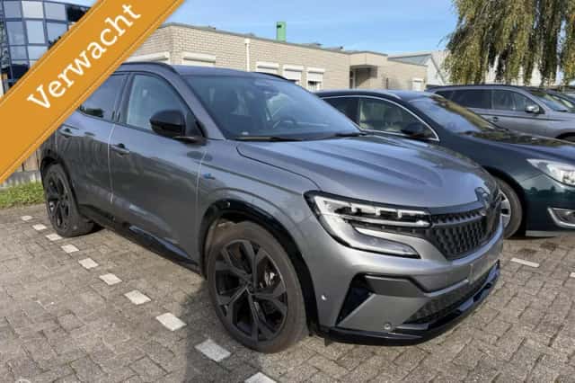 Renault Austral (2023) thumbnail 1