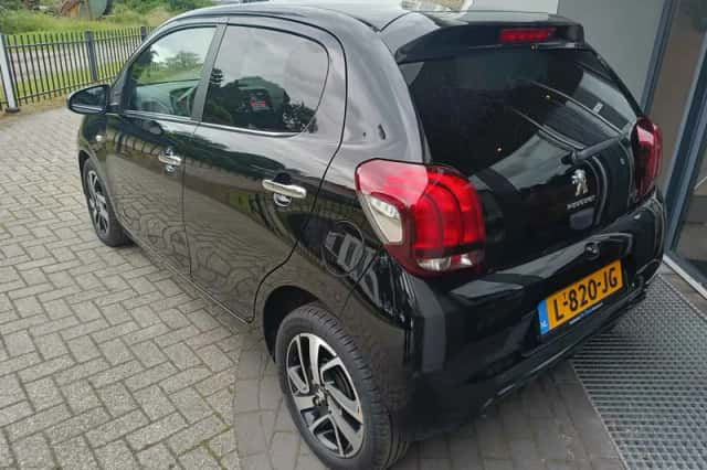 Peugeot 108 (2021) thumbnail 3