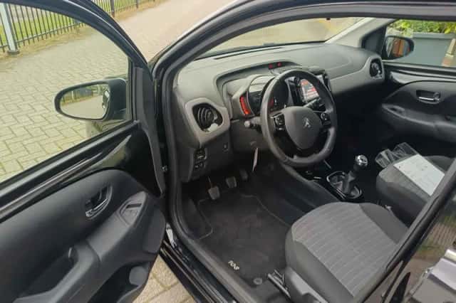 Peugeot 108 (2021) thumbnail 6