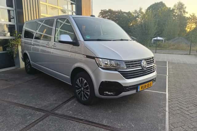 Volkswagen Transporter (2021) thumbnail 2