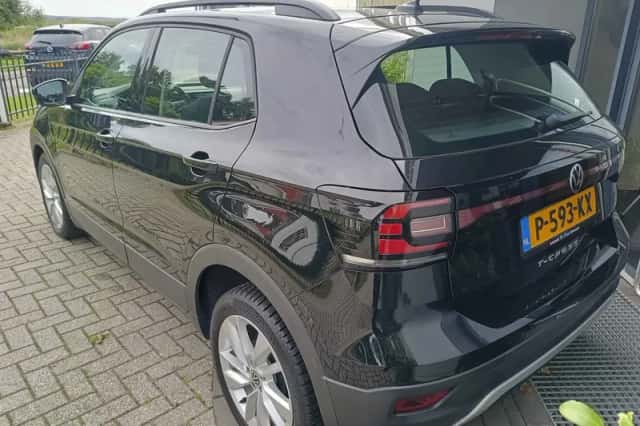 Volkswagen T-Cross (2022) thumbnail 3