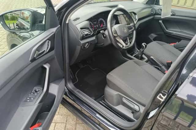 Volkswagen T-Cross (2022) thumbnail 5