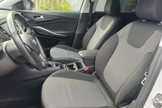 Opel Grandland (2018) thumbnail 6
