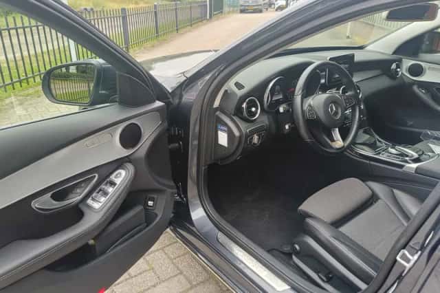 Mercedes-Benz C-Klasse (2016) thumbnail 6