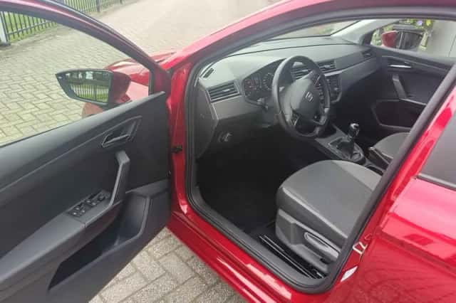 SEAT Ibiza (2018) thumbnail 5