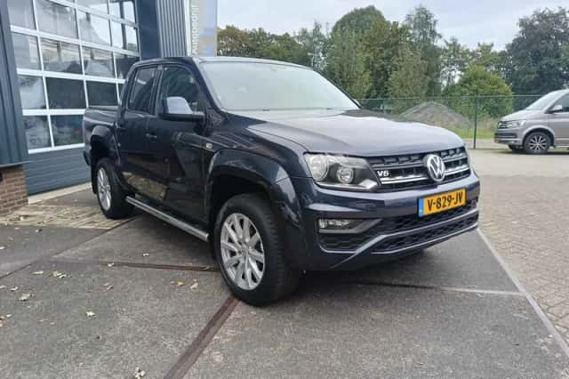 Volkswagen Amarok (2017) thumbnail 2