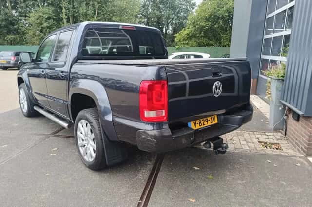 Volkswagen Amarok (2017) thumbnail 3