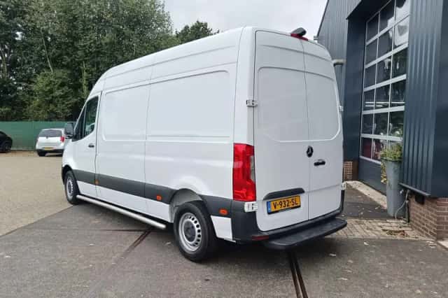 Mercedes-Benz Sprinter (2018) thumbnail 3