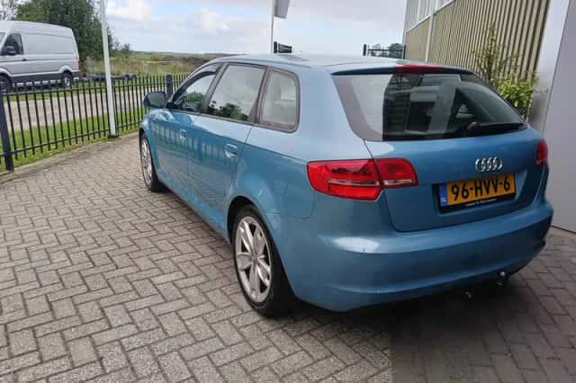 Audi A3 (2009) thumbnail 4