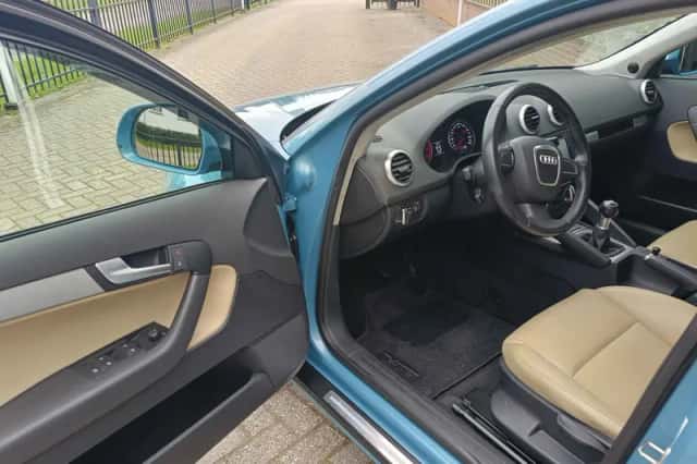 Audi A3 (2009) thumbnail 6