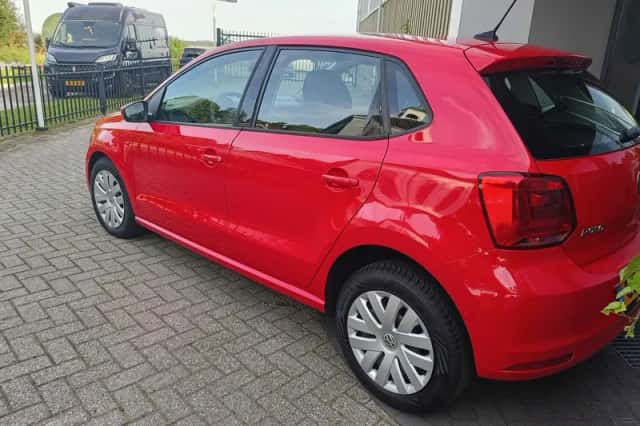 Volkswagen Polo (2014) thumbnail 3