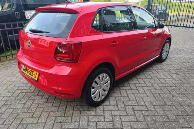 Volkswagen Polo (2014) thumbnail 4
