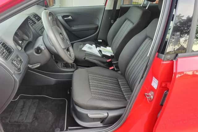 Volkswagen Polo (2014) thumbnail 5