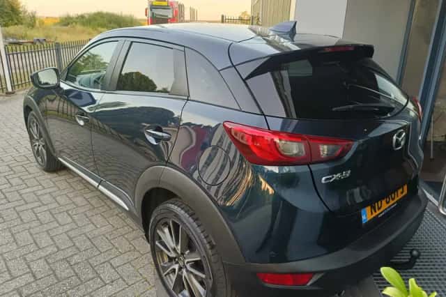 Mazda CX-3 (2017) thumbnail 3