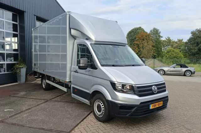 Volkswagen Crafter (2019) thumbnail 2
