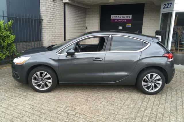 Citroën DS4 (2015) thumbnail 4