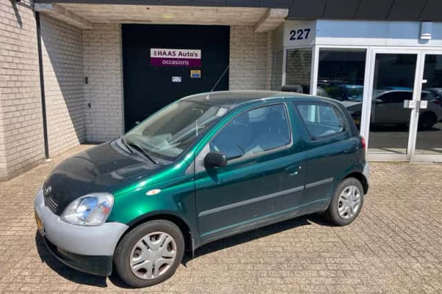 Toyota Yaris (1999) thumbnail 1