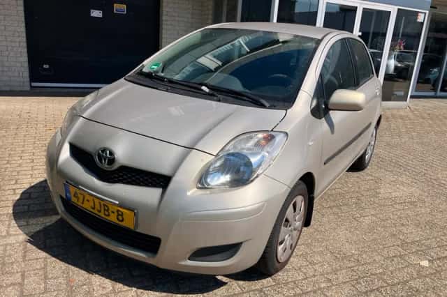Toyota Yaris (2009) thumbnail 6