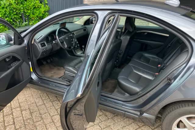 Volvo S80 (2008) thumbnail 3