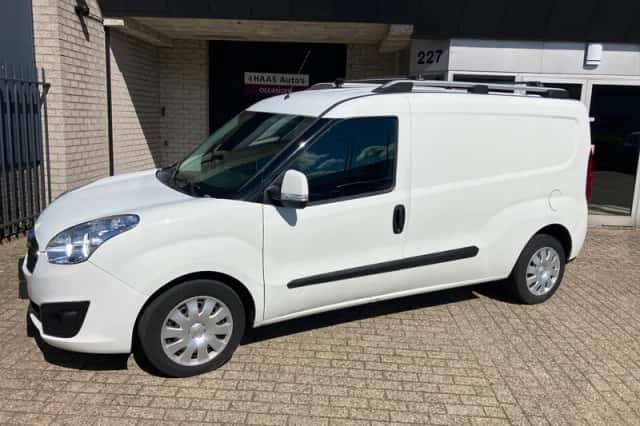 Opel Combo (2015) thumbnail 1