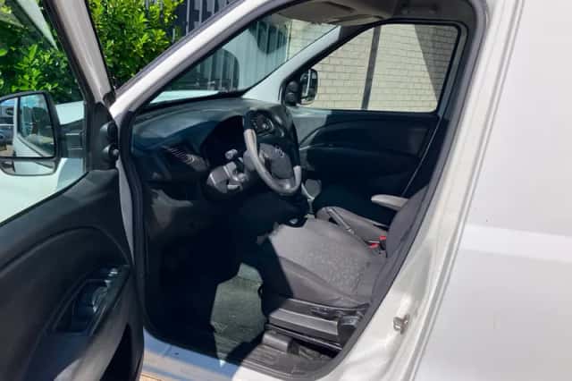 Opel Combo (2015) thumbnail 6