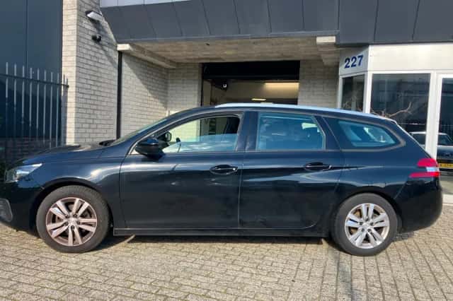 Peugeot 308 (2019) thumbnail 2