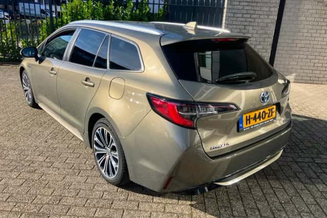 Toyota Corolla (2020) thumbnail 3