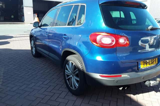Volkswagen Tiguan (2008) thumbnail 4