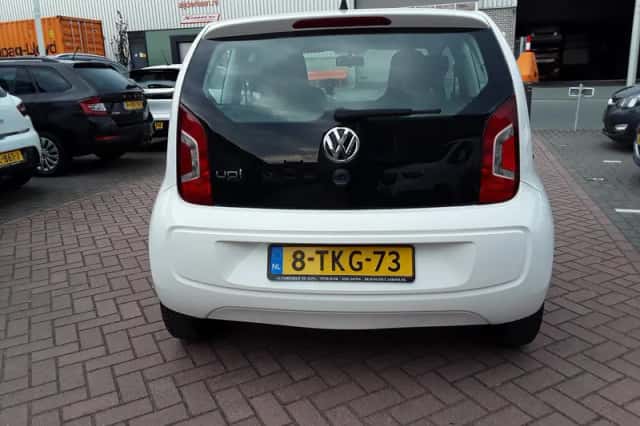 Volkswagen Up! (2012) thumbnail 6